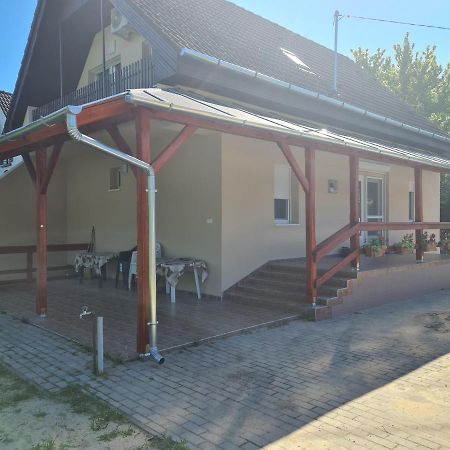 Villa Vaddinszó lak Kiskunmajsa Exterior foto
